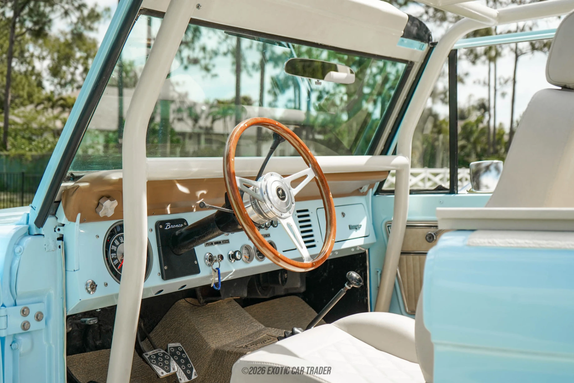 Ford Bronco Ford Bronco - Interior