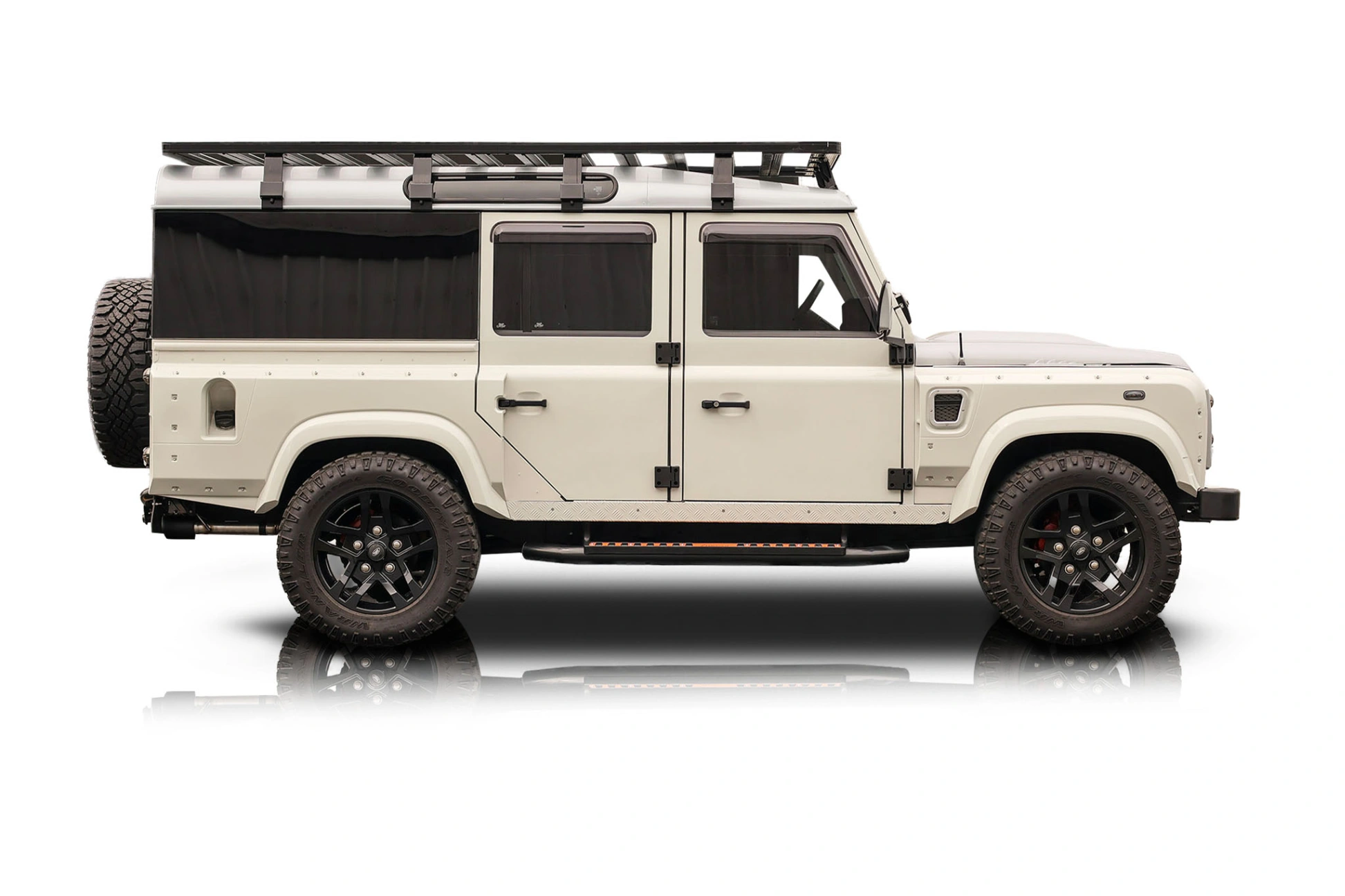 1989 Land Rover Defender 110 - Passenger side