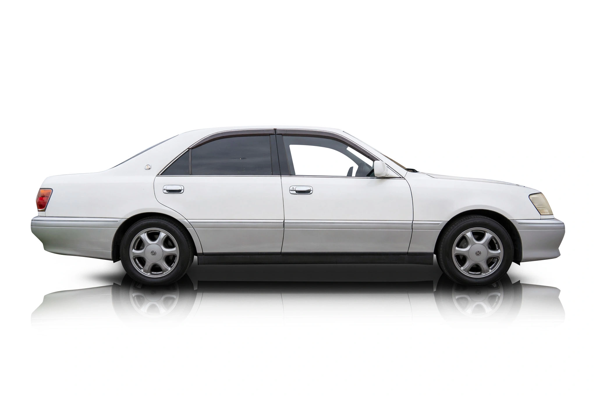 1999 Toyota Crown - Passenger side