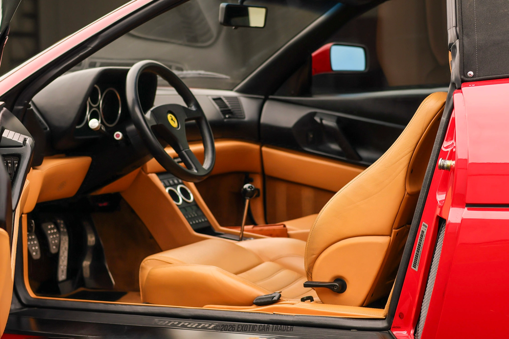 Ferrari 348 Ferrari 348 - Interior