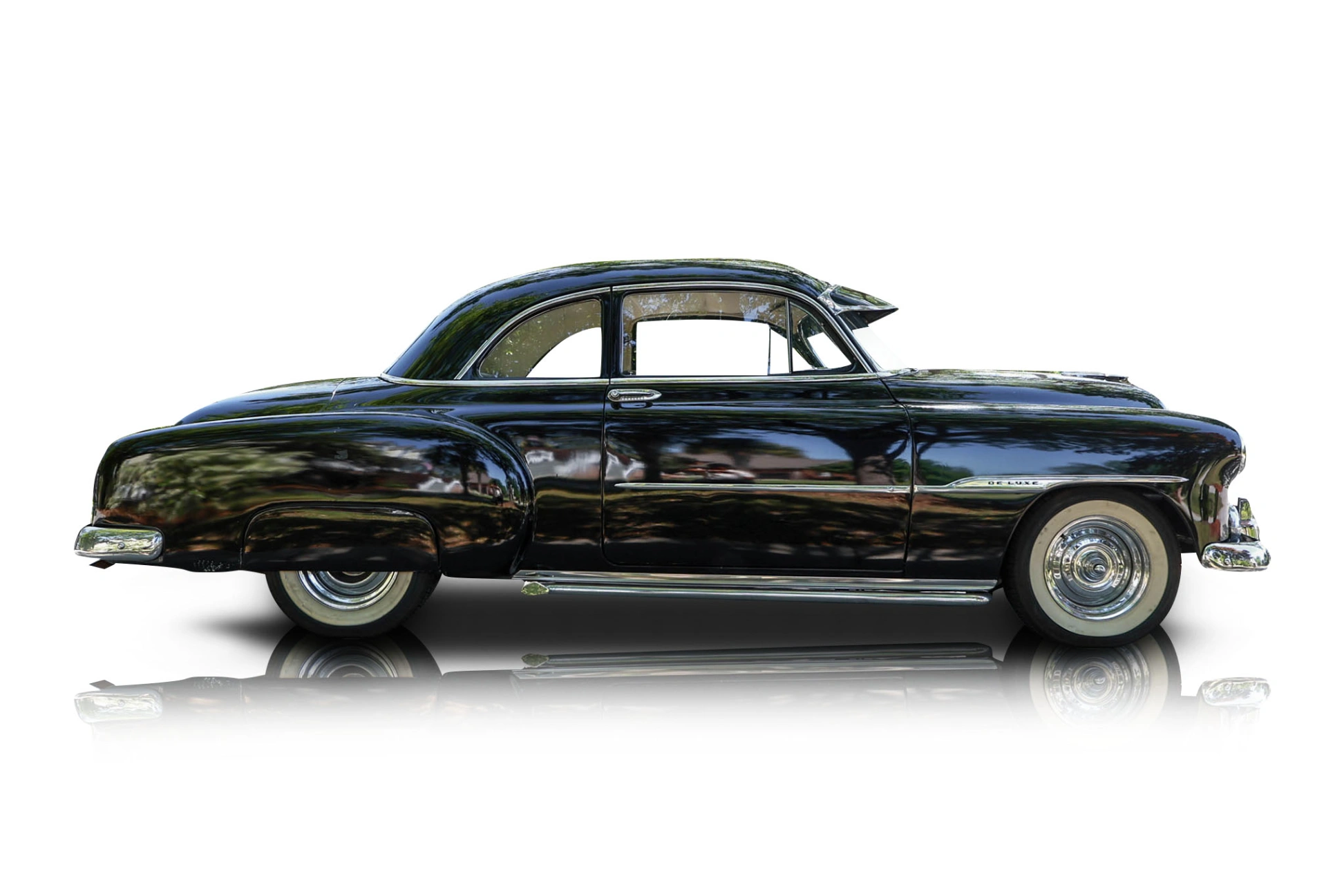 An incredible side shot photo of a Chevrolet Styleline Deluxe that you should buy.