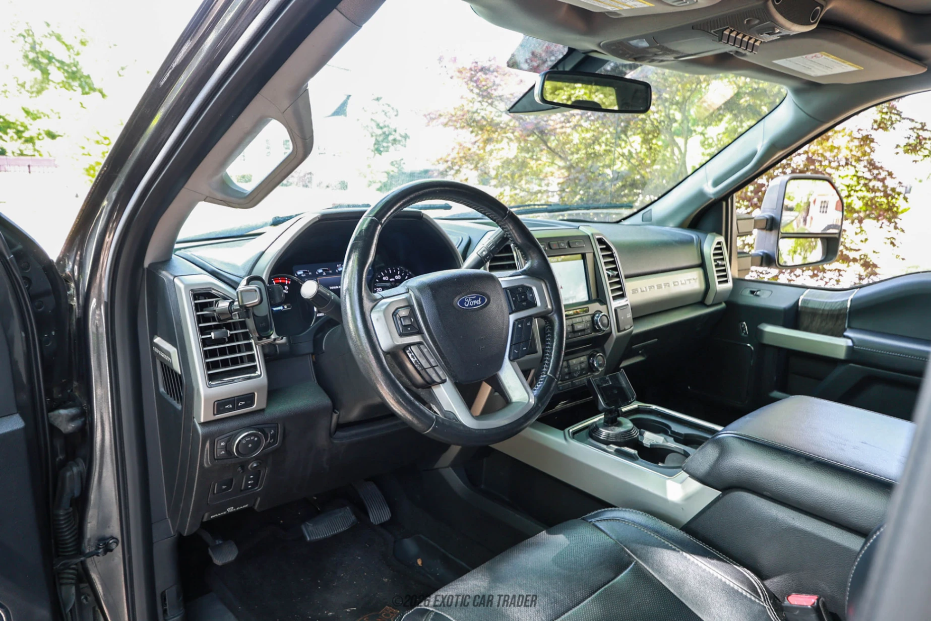 Ford F-350 Ford F-350 - Interior