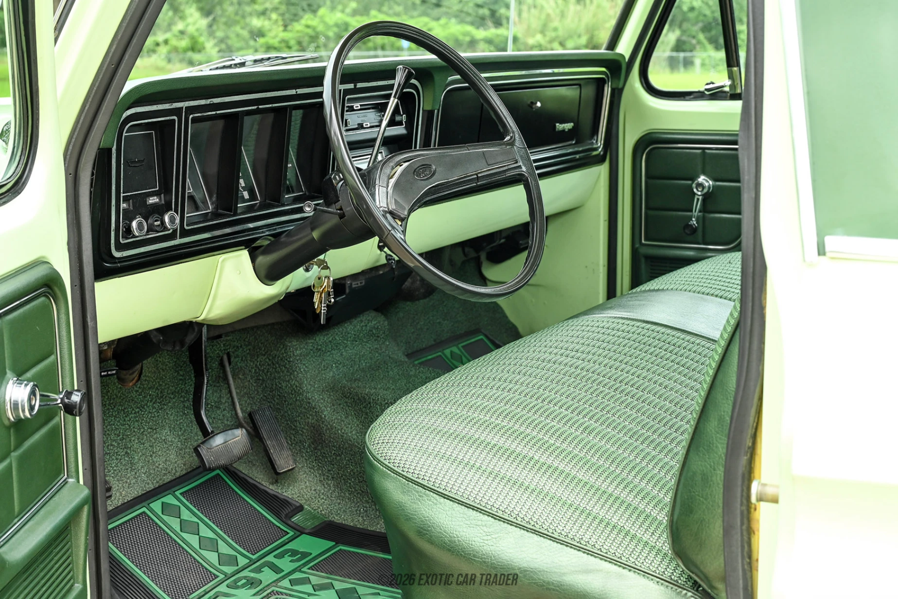Ford F-250 Ford F-250 - Interior