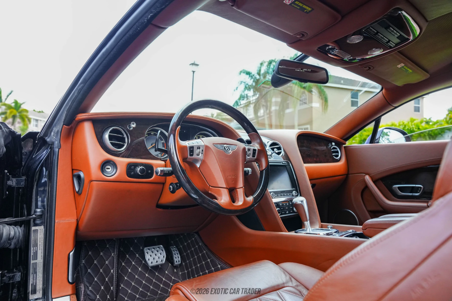 2012 Bentley Continental - Interior Photo