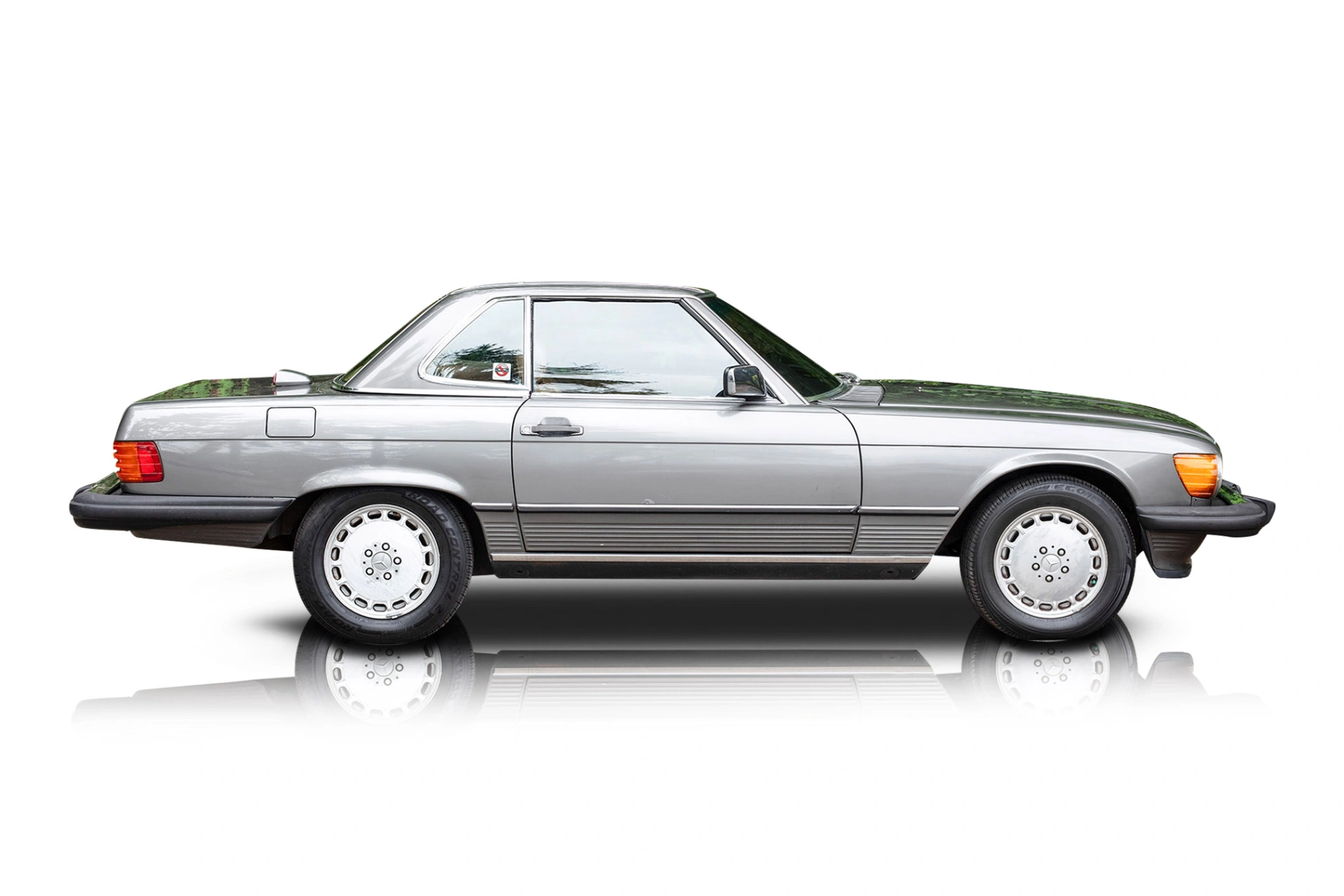 1987 Mercedes-Benz 560SL - Passenger side