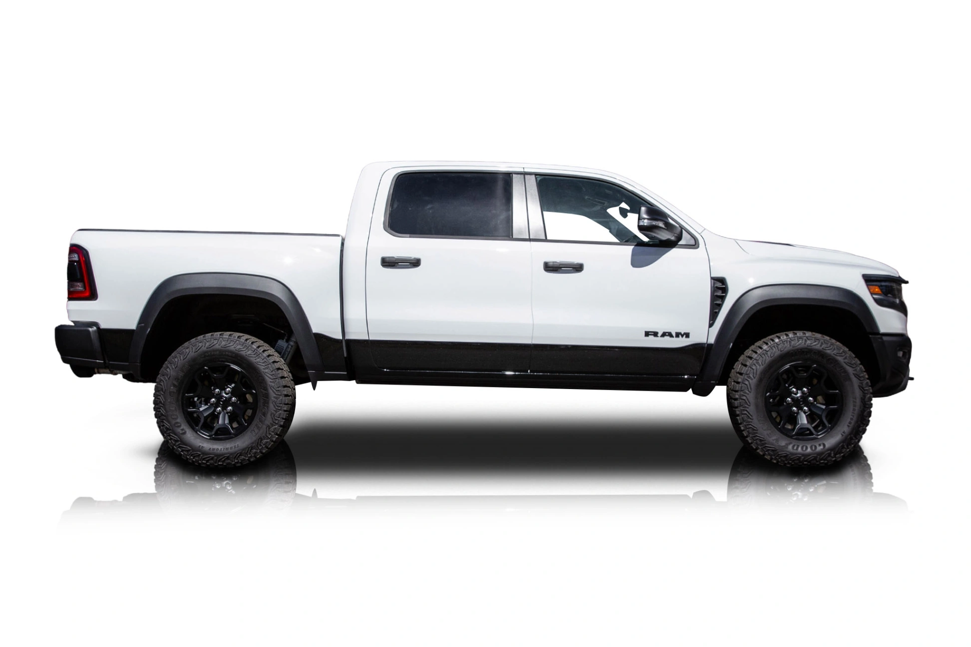 2022 Ram 1500 - Passenger side