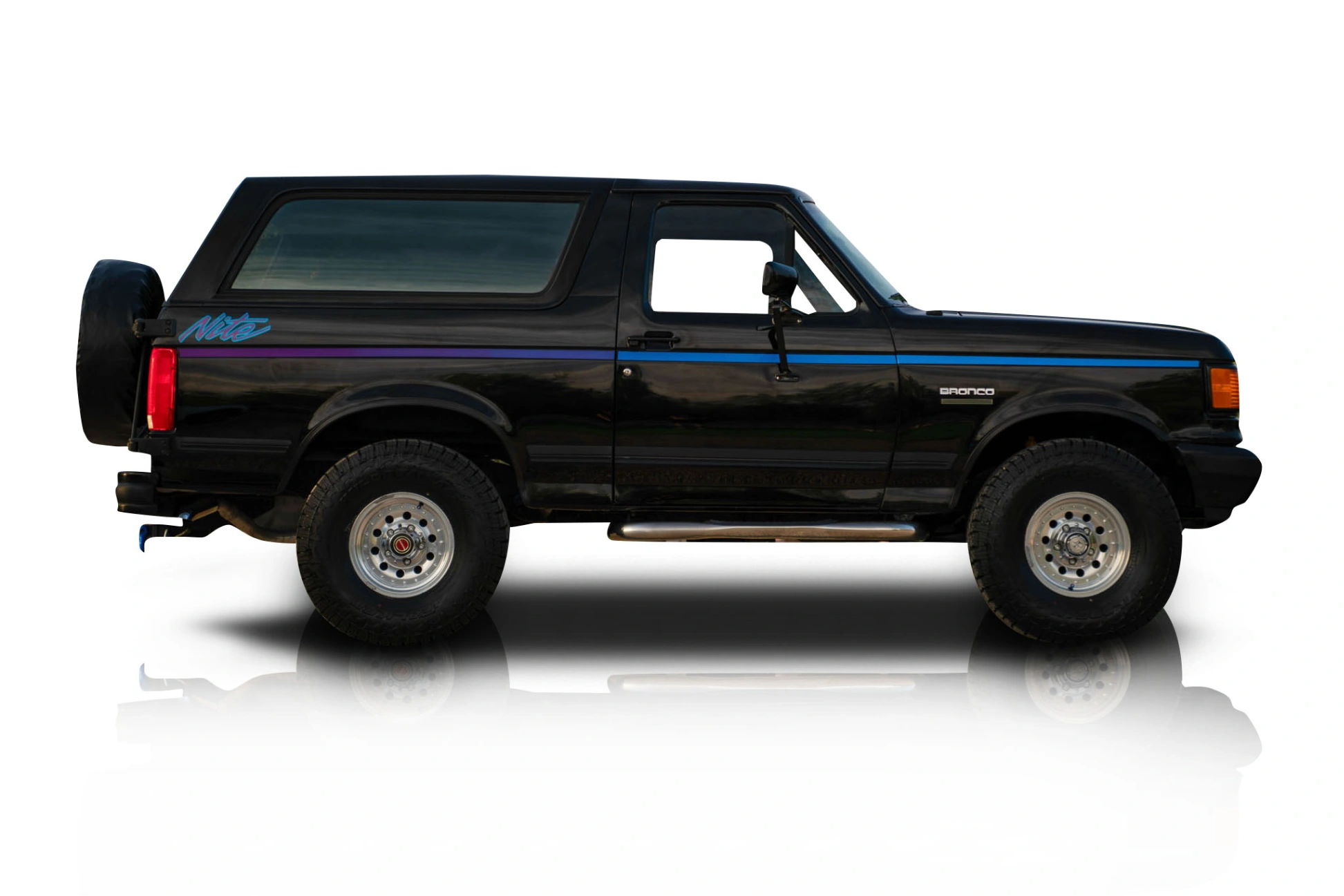 1991 Ford Bronco - Passenger side