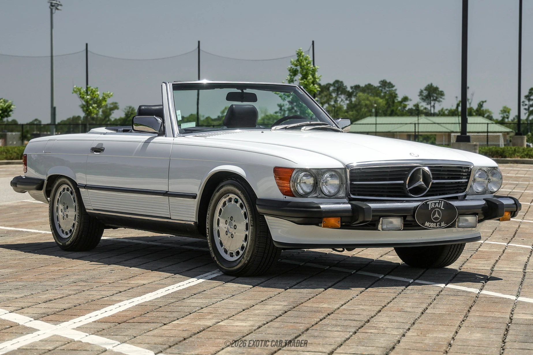 1988 Mercedes-Benz 560SL - Overview Photo