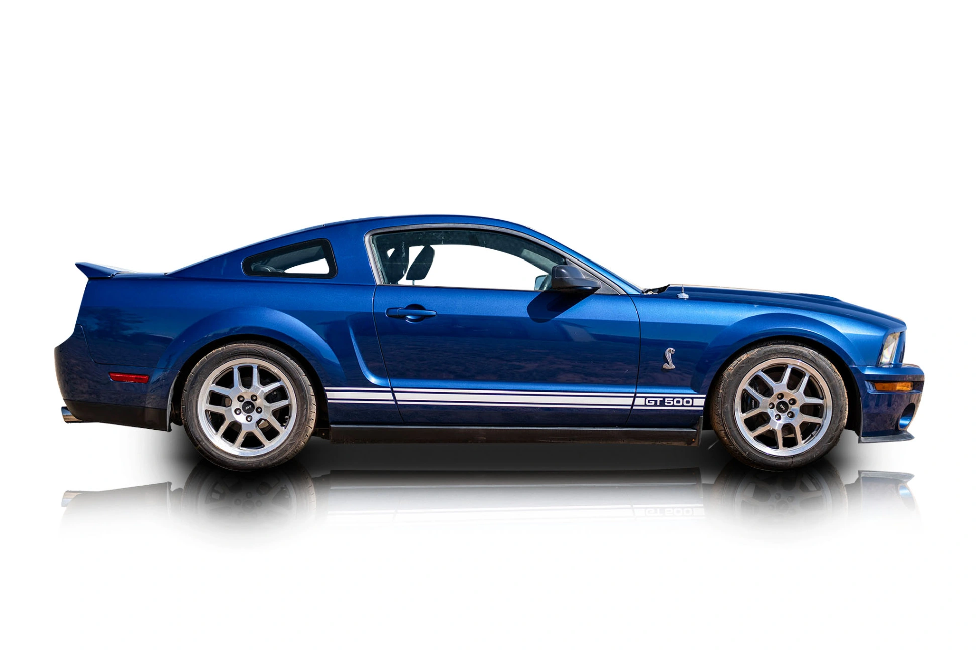 An incredible side shot photo of a Ford Mustang that you should buy.