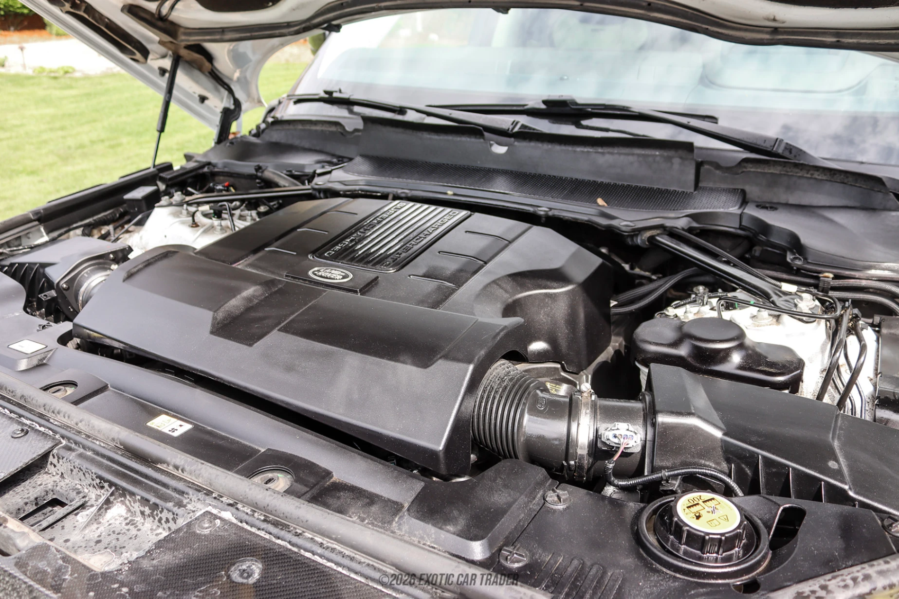 2019 Land Rover Range Rover - Engine Photo