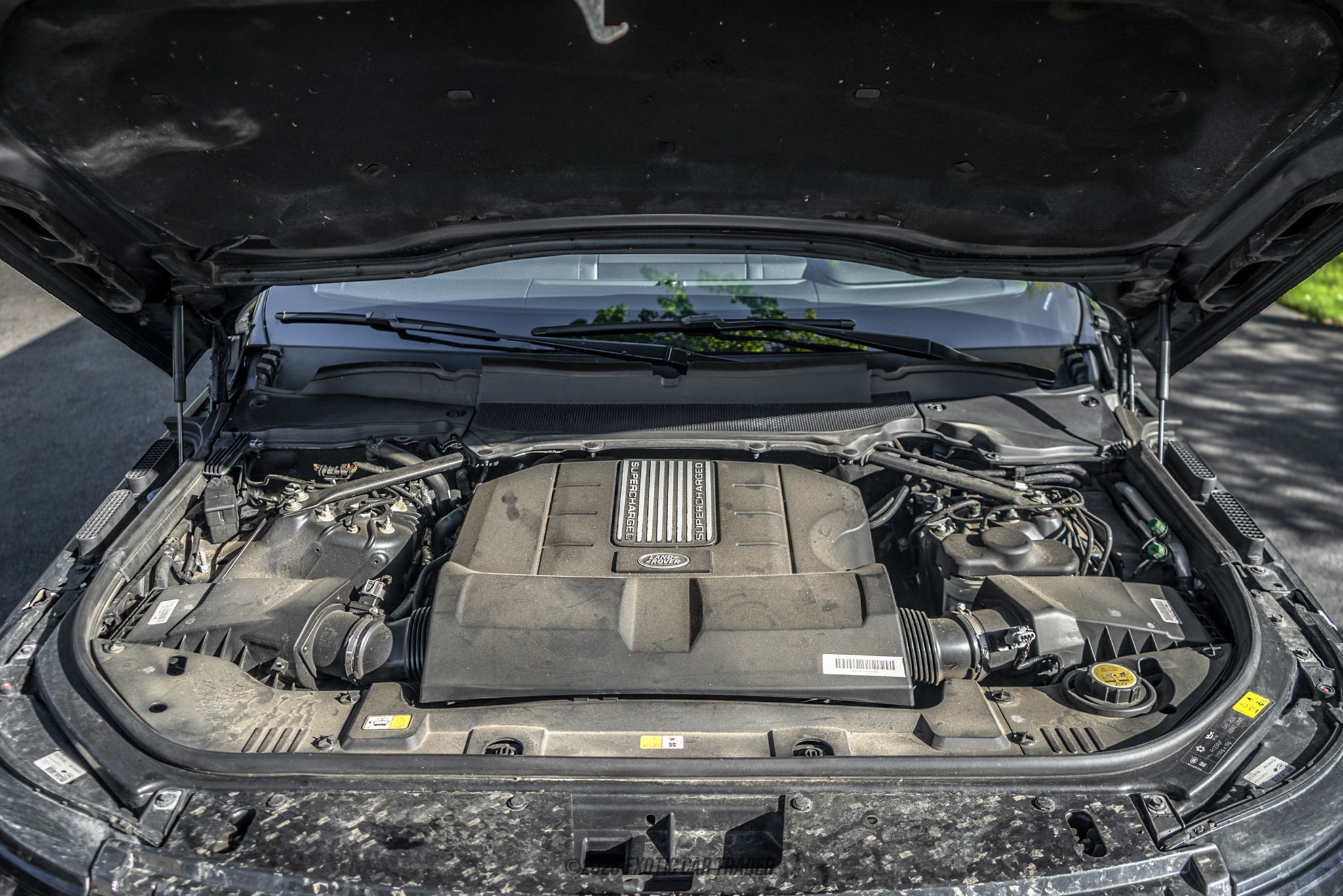 2020 Land Rover Range Rover - Engine Photo