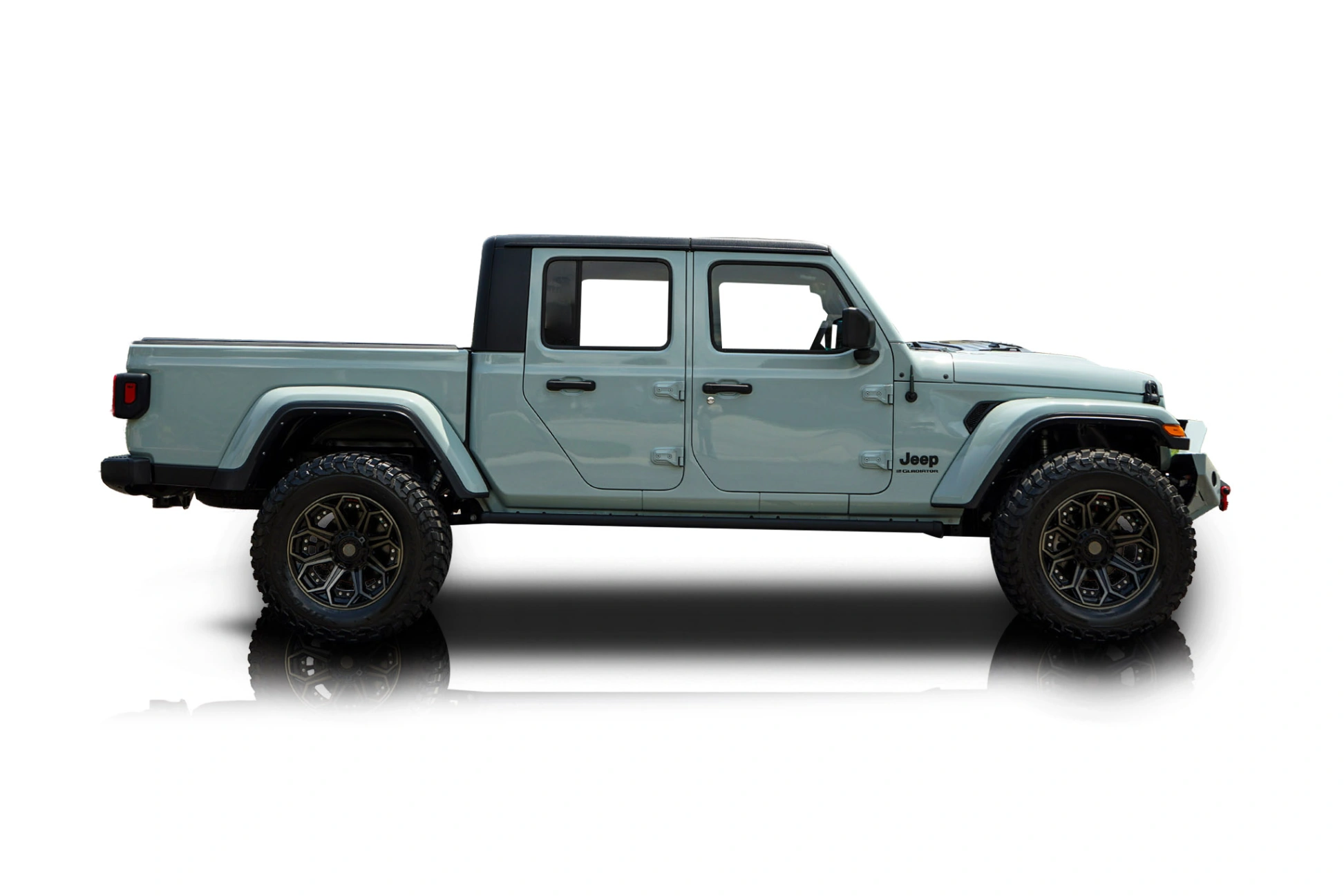 2023 Jeep Gladiator - Passenger side