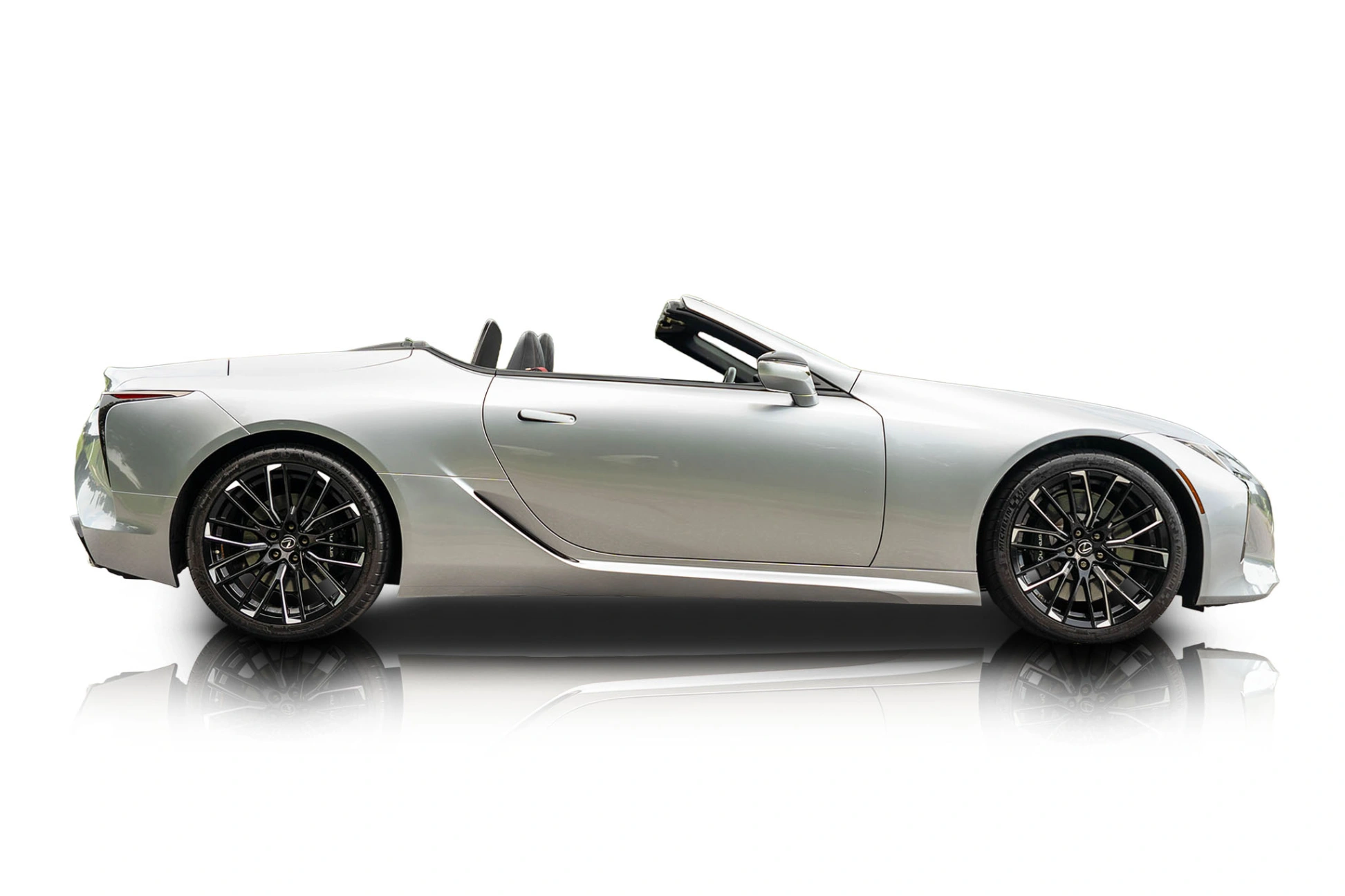 Passenger side photo of 2022 Lexus LC500