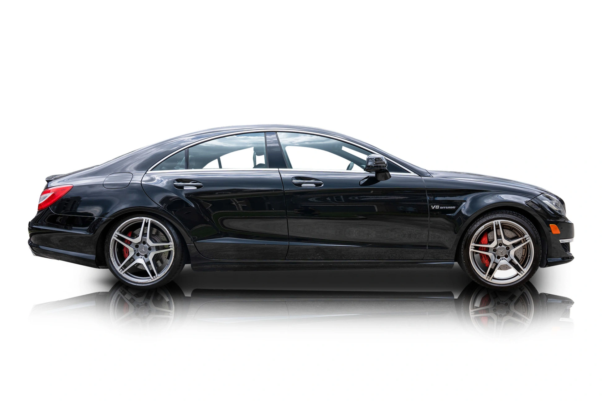 Passenger side photo of 2014 Mercedes-Benz CLS63 AMG