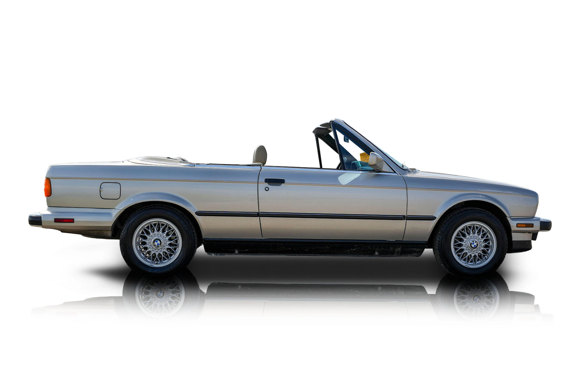 Passenger side photo of 1987 BMW 325i