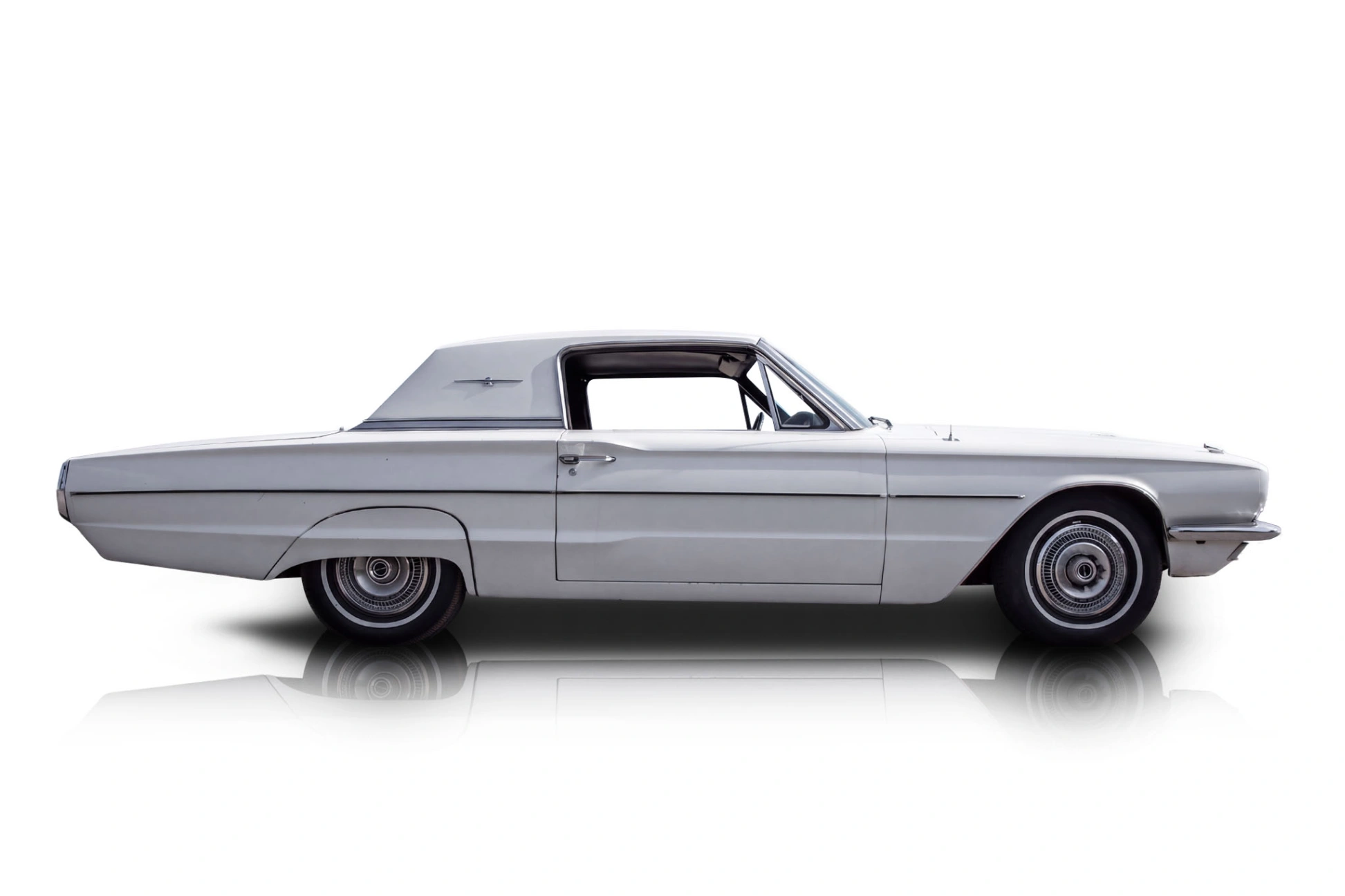 Passenger side photo of 1966 Ford Thunderbird