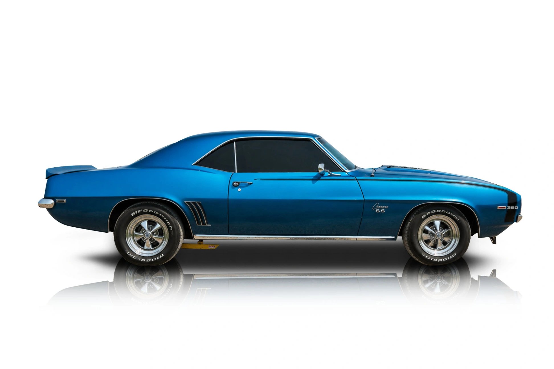 Passenger side photo of 1969 Chevrolet Camaro