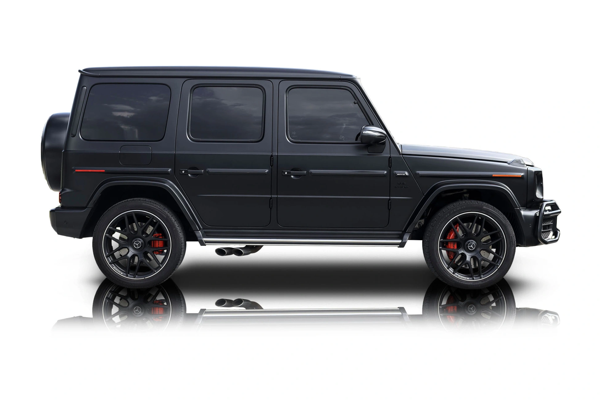 Passenger side photo of 2024 Mercedes-Benz G63 AMG