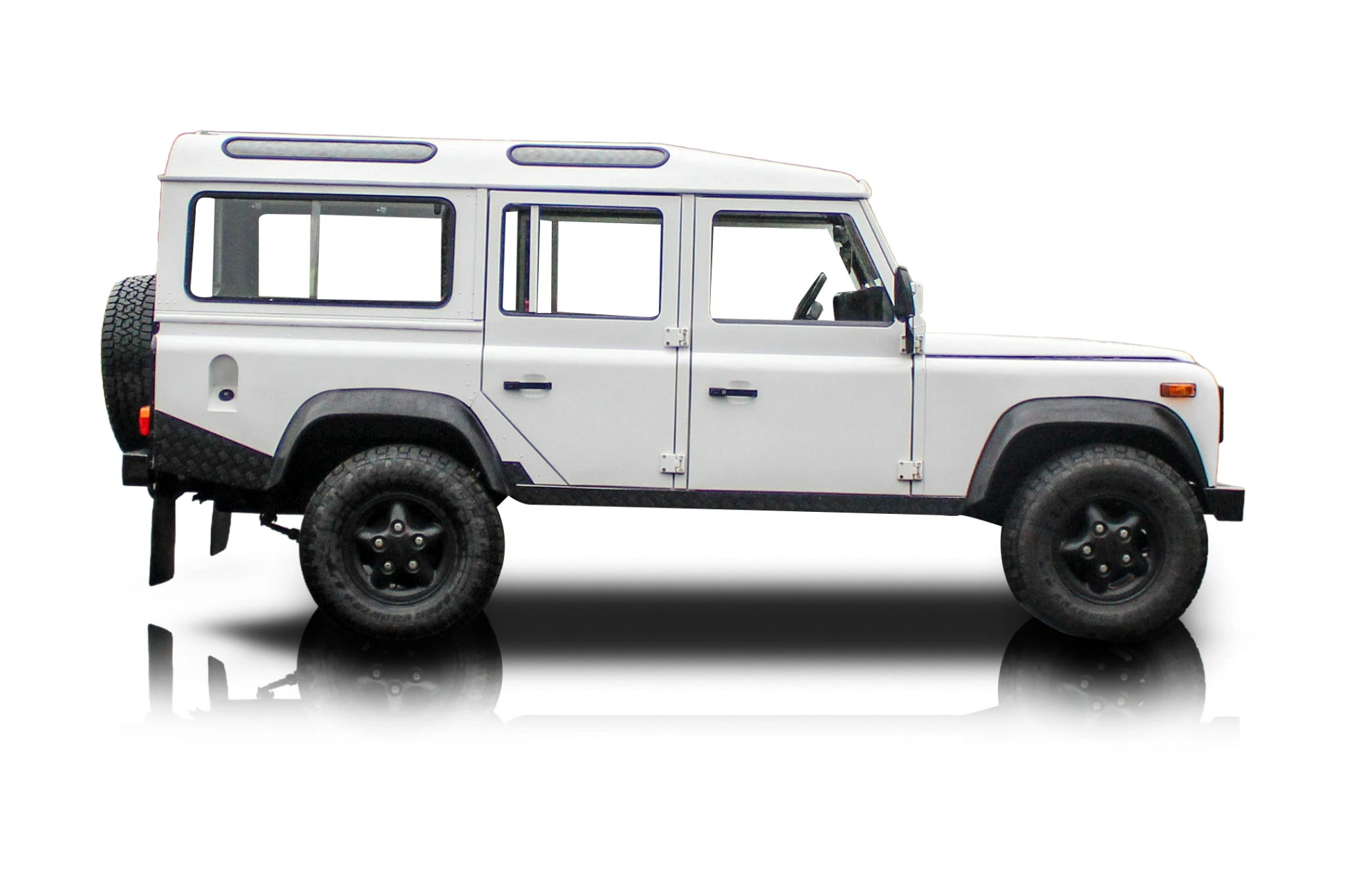 Passenger side photo of 1992 Land Rover Santana