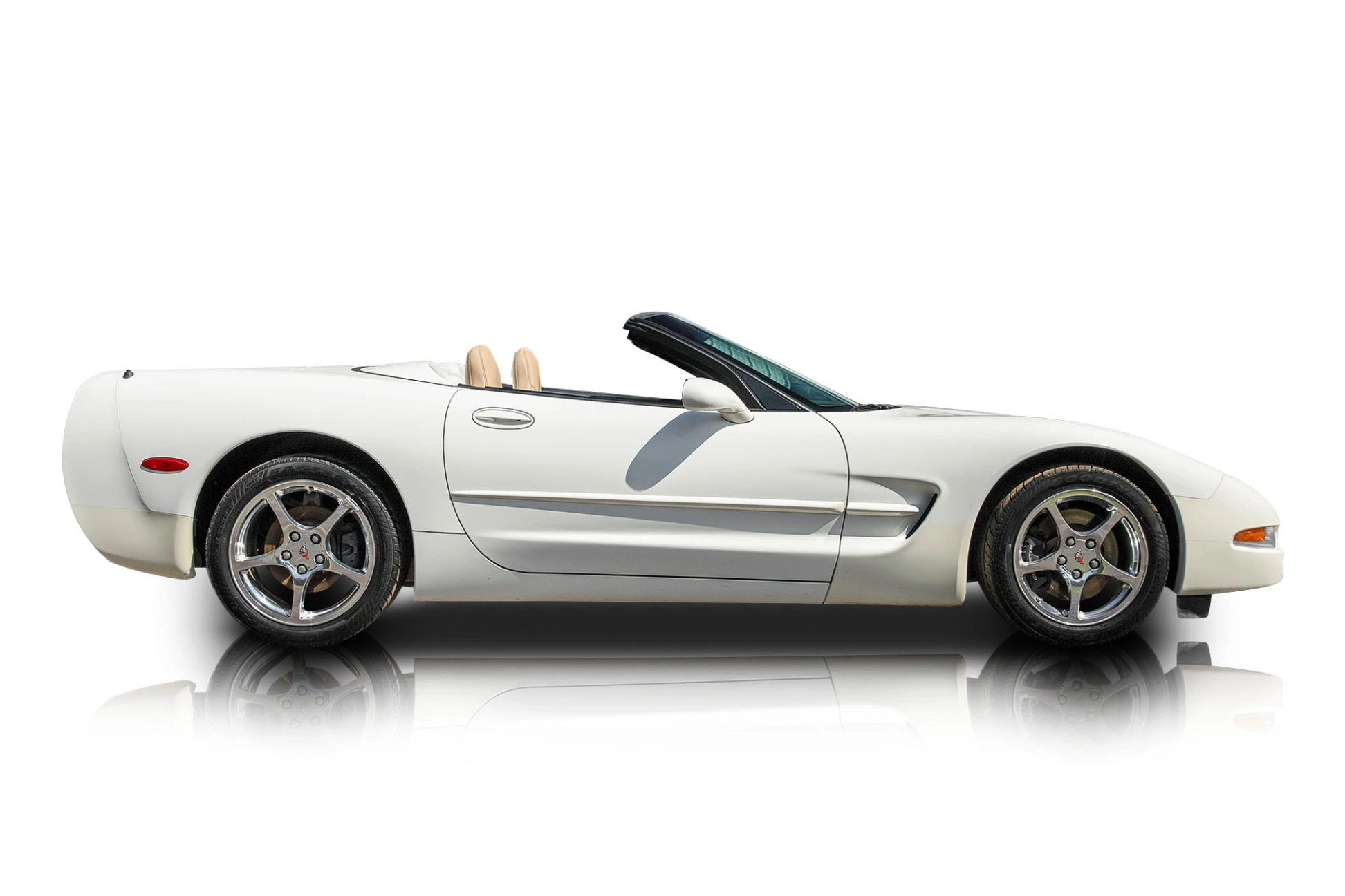 Passenger side photo of 2002 Chevrolet Corvette