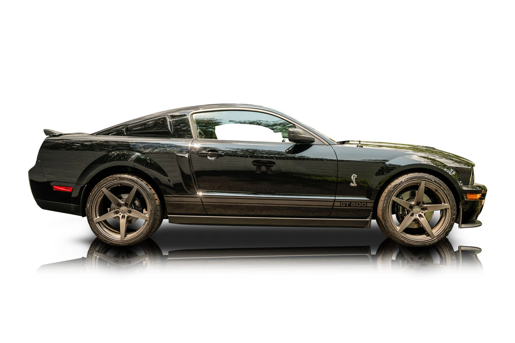 Passenger side photo of 2009 Ford Mustang