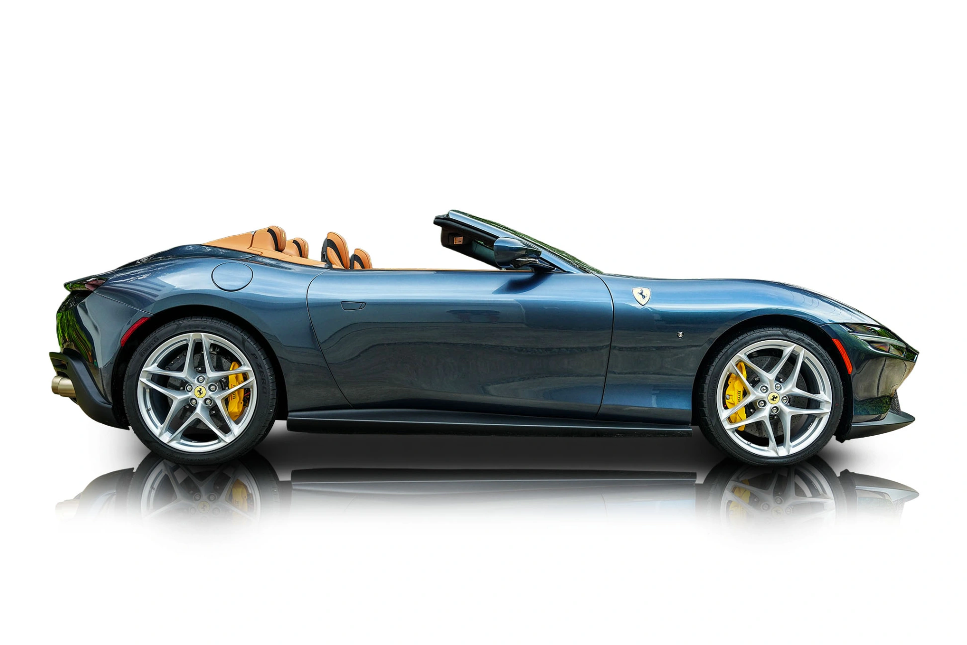Passenger side photo of 2026 Ferrari Roma