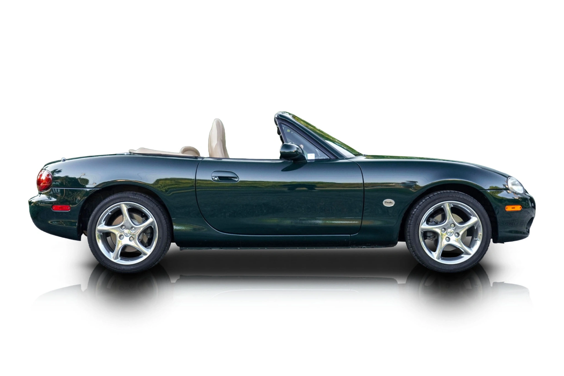 Passenger side photo of 2001 Mazda MX-5 Miata