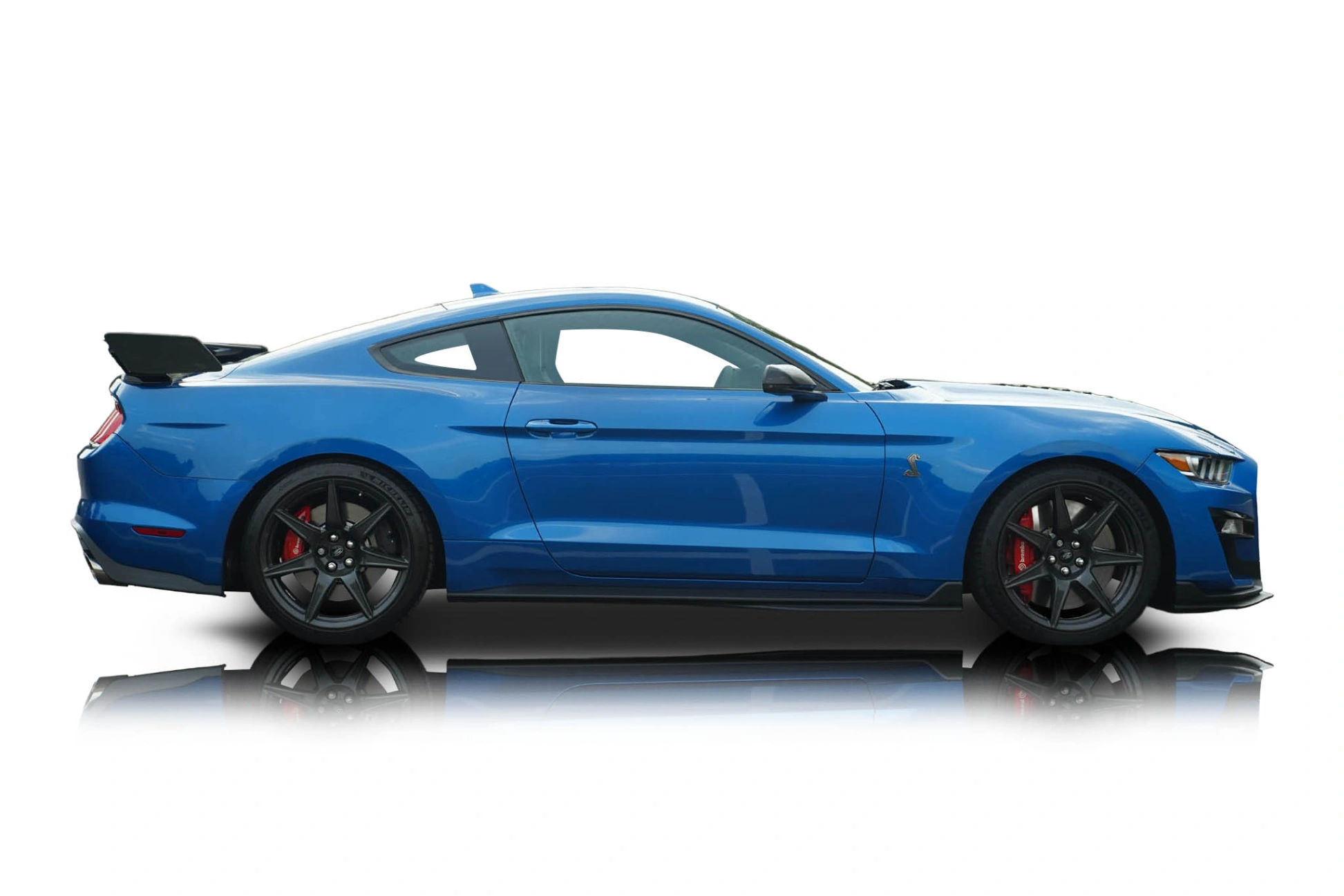 Passenger side photo of 2021 Ford Mustang
