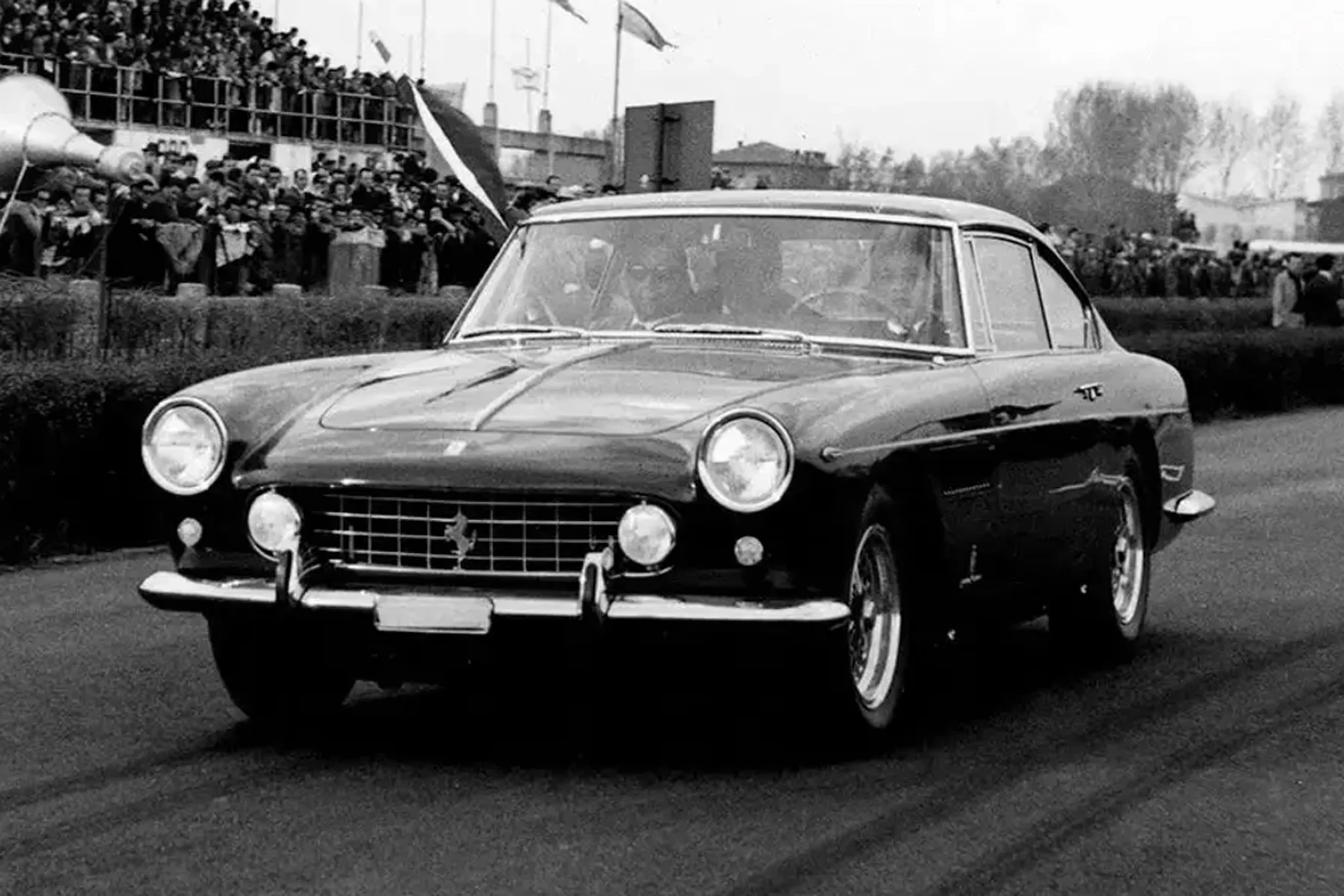 Ferrari 250 GT 2+2 Complete Guide | Exotic Car Trader